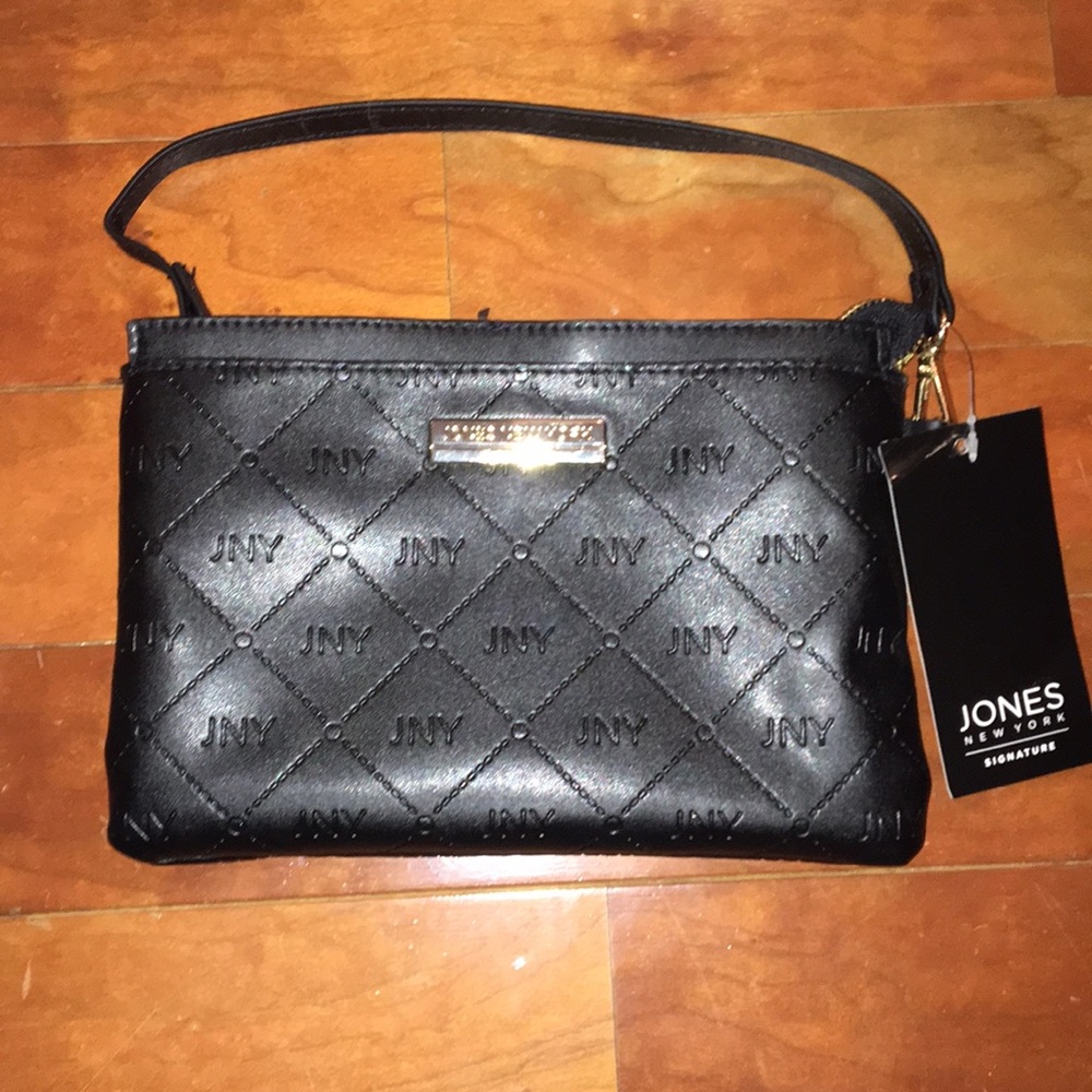 Jones New York top zip wristlet
